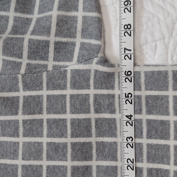🆕➕️ A New Day Women's Soft Cashmere Gray Grid Pattern Cardigan Sweater, Size 2X - Picture 8 of 9